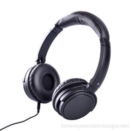 Noise cancelling headphone with simple design, dynamic sound & comfortable to wear